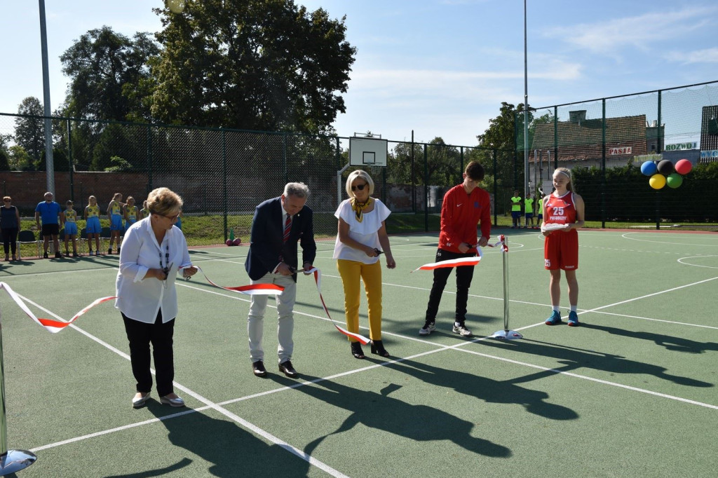 Boisko przy ul. Oławskiej uroczyście zostało otwarte