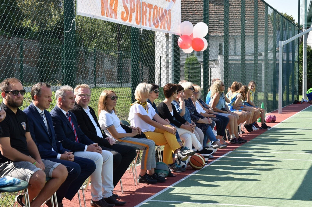 Boisko przy ul. Oławskiej uroczyście zostało otwarte