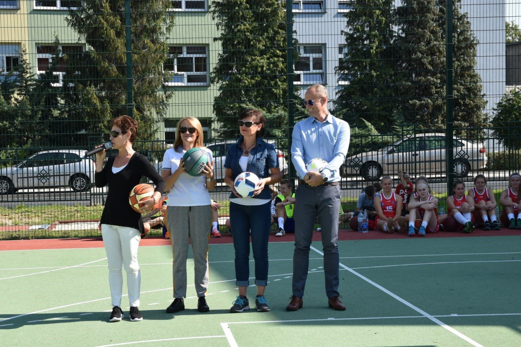 Boisko przy ul. Oławskiej uroczyście zostało otwarte