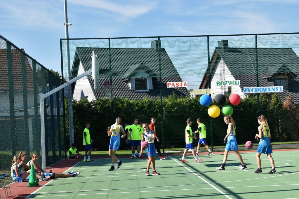 Boisko przy ul. Oławskiej uroczyście zostało otwarte