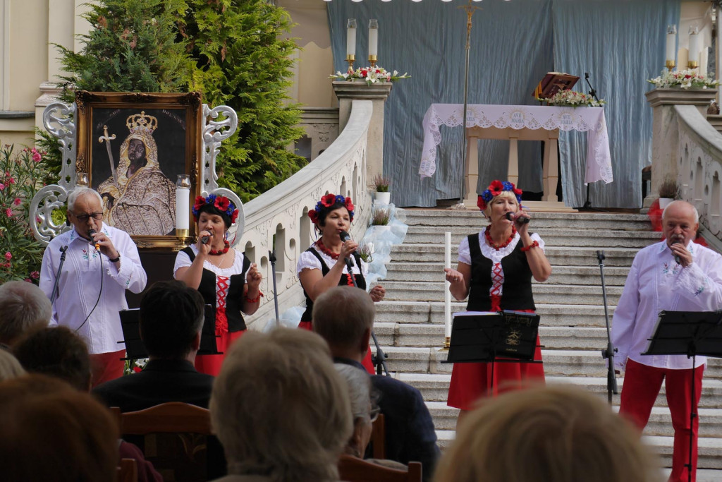 Spotkanie kresowian w Świątnikach [fotorelacja]