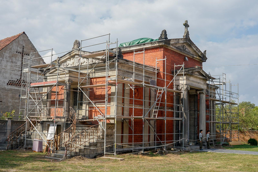 Akcja ratowania mauzoleum rodziny Schaffgotsch w Kopicaach