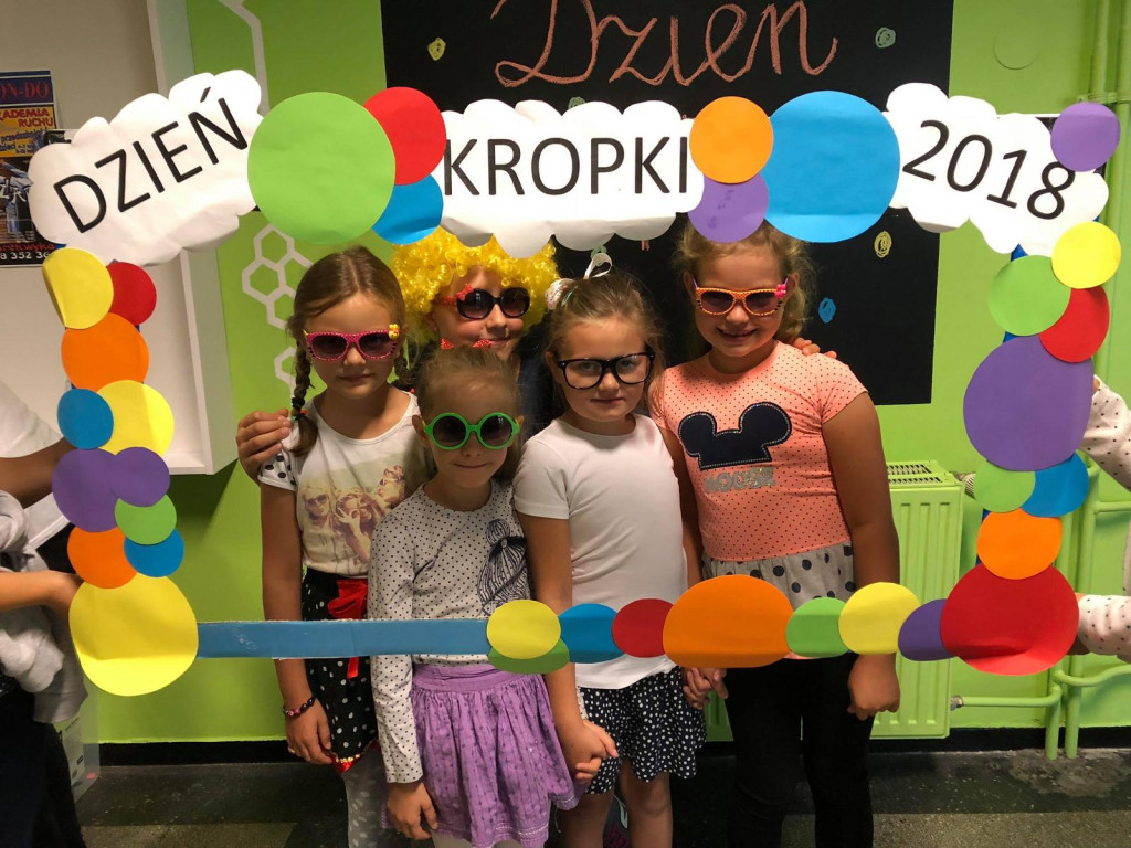 Zakropkowana i kreatywna Ósemka