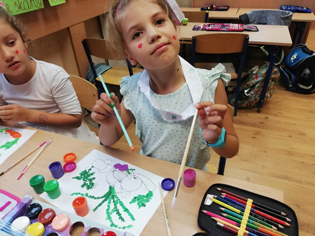 Zakropkowana i kreatywna Ósemka