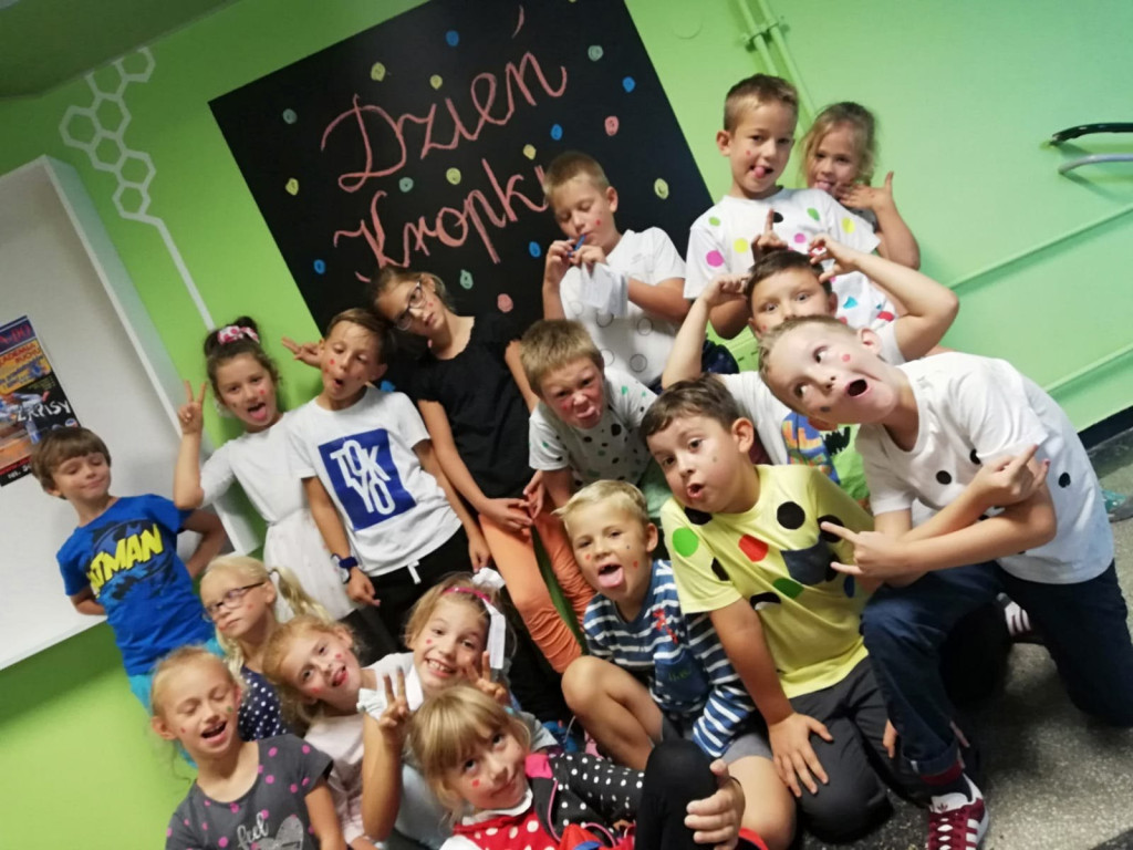 Zakropkowana i kreatywna Ósemka