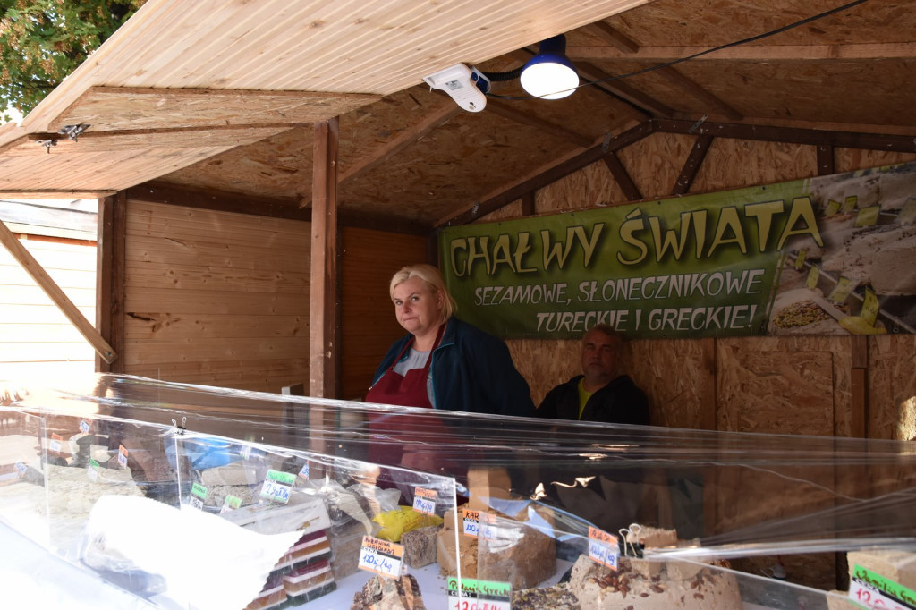 Trwa IV Jarmark Kresowy w Brzegu. Oprócz stoisk handlowych, II Festiwal Kapel Podwórkowych