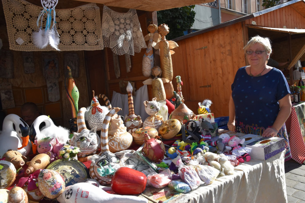 Trwa IV Jarmark Kresowy w Brzegu. Oprócz stoisk handlowych, II Festiwal Kapel Podwórkowych