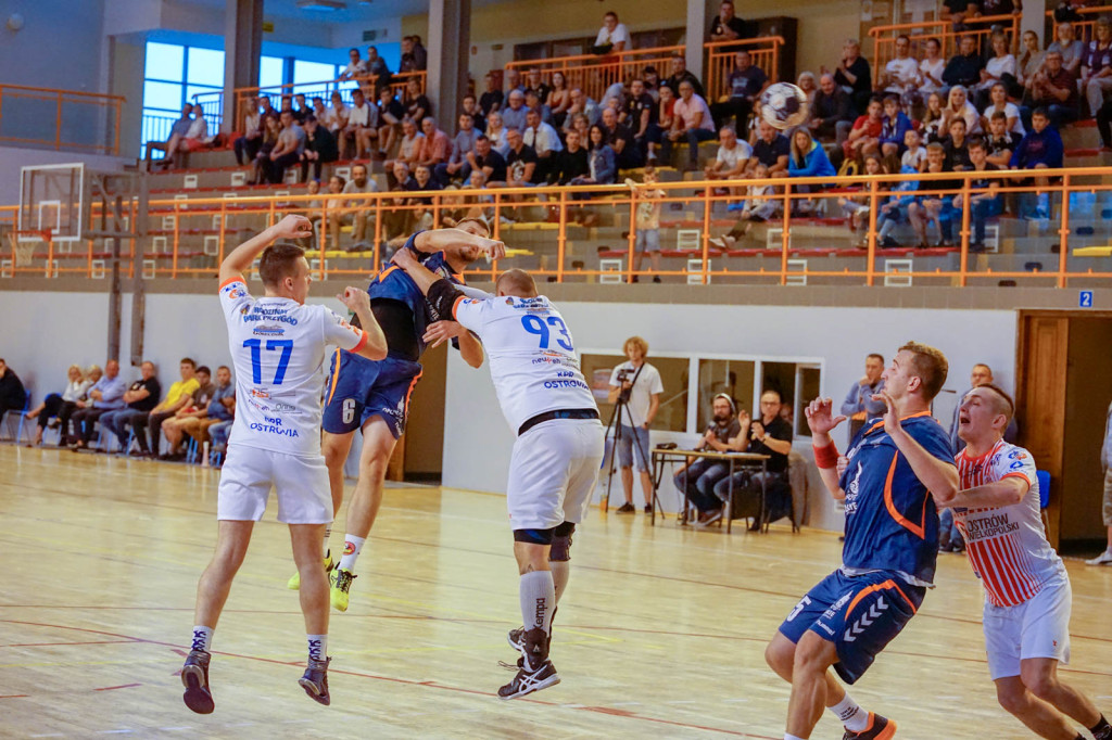 Olimp wygrywa po karnych z Ostrovią! Dwa punkty w Grodkowie