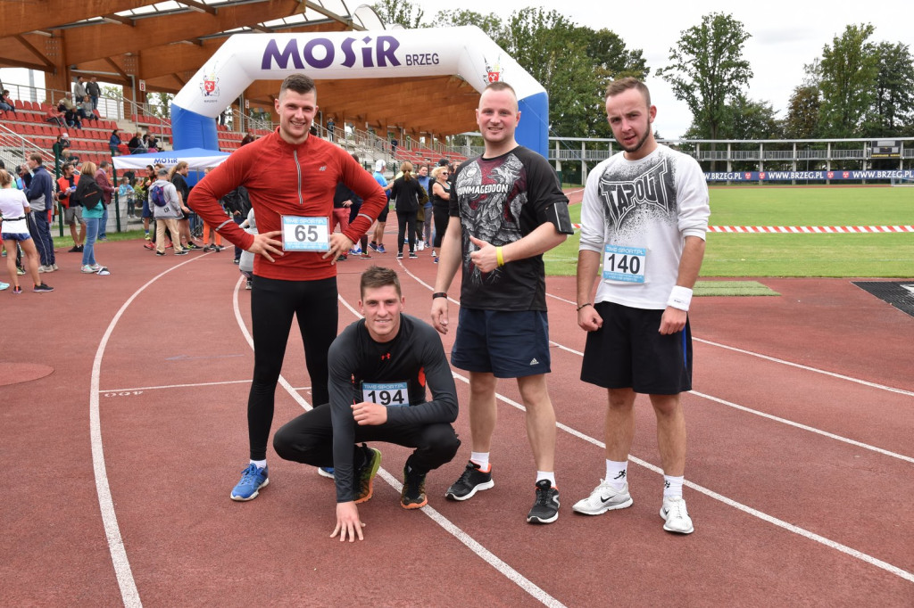 Uczestnicy VII Biegu Piastów Śląskich wsparli Brzeskie Centrum Medyczne