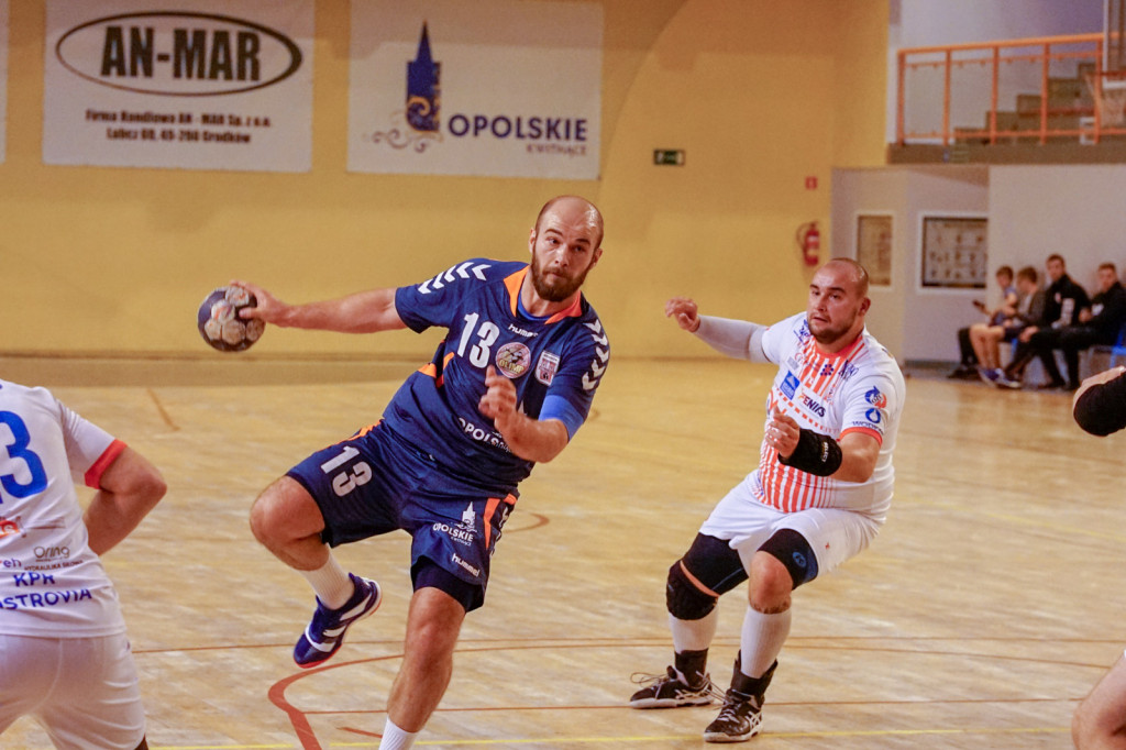 Olimp wygrywa po karnych z Ostrovią! Dwa punkty w Grodkowie