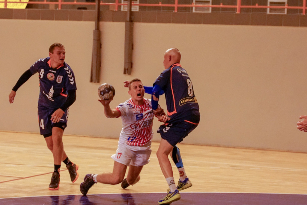 Olimp wygrywa po karnych z Ostrovią! Dwa punkty w Grodkowie