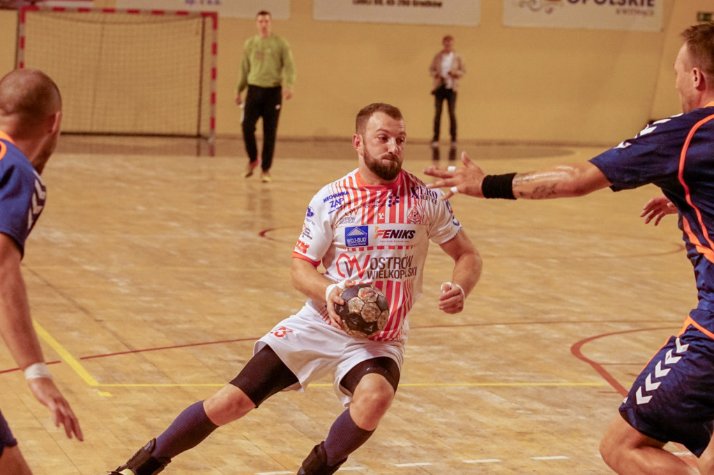 Olimp wygrywa po karnych z Ostrovią! Dwa punkty w Grodkowie