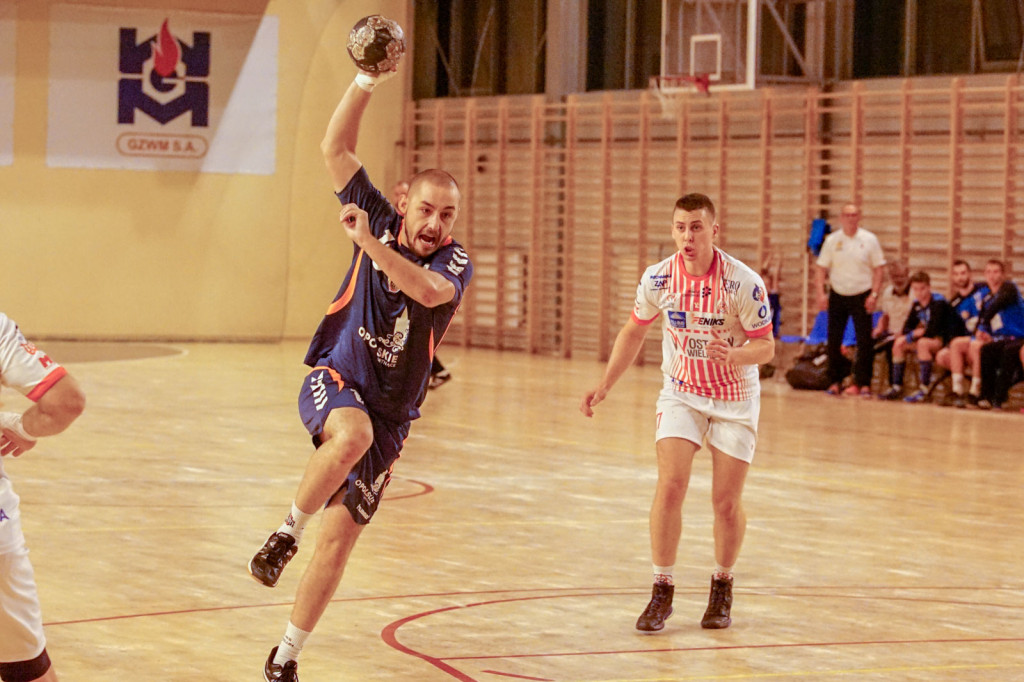 Olimp wygrywa po karnych z Ostrovią! Dwa punkty w Grodkowie