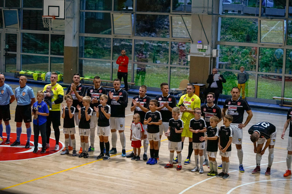 Gredar wygrywa inauguracyjny mecz przed własną publicznością