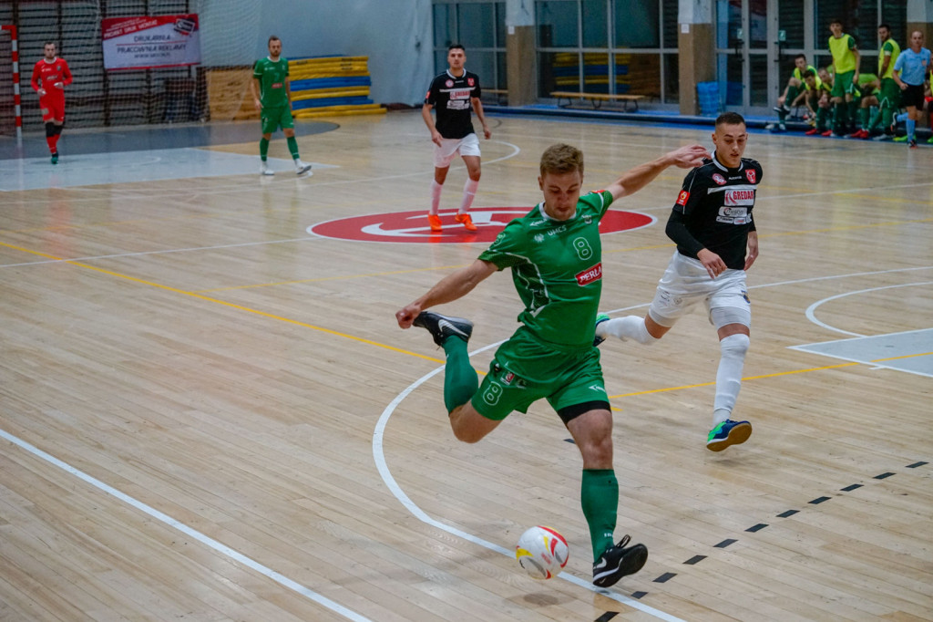 Gredar wygrywa inauguracyjny mecz przed własną publicznością