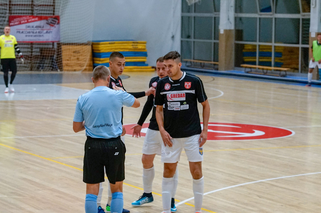 Gredar wygrywa inauguracyjny mecz przed własną publicznością