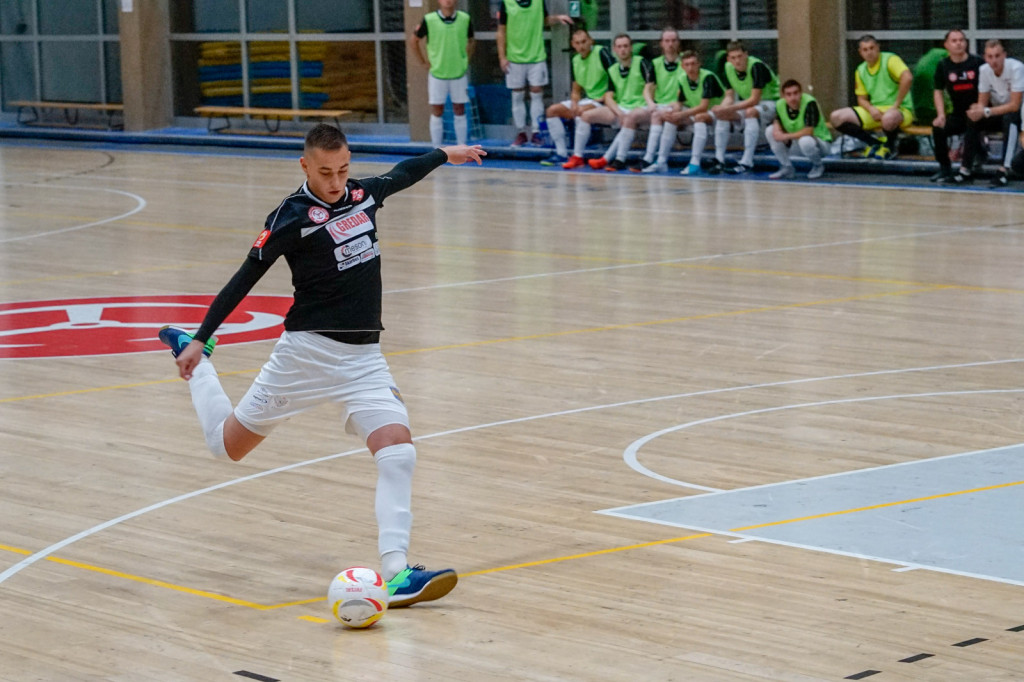 Gredar wygrywa inauguracyjny mecz przed własną publicznością