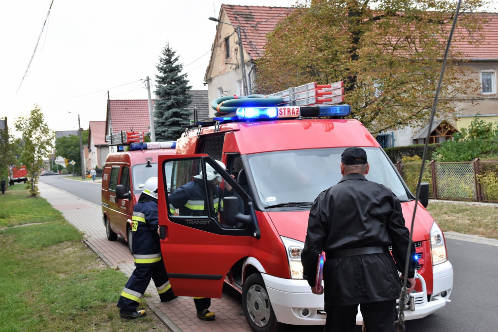Manewry strażackie w gminie Olszanka. Druhowie doskonalili swoje umiejętności bojowe