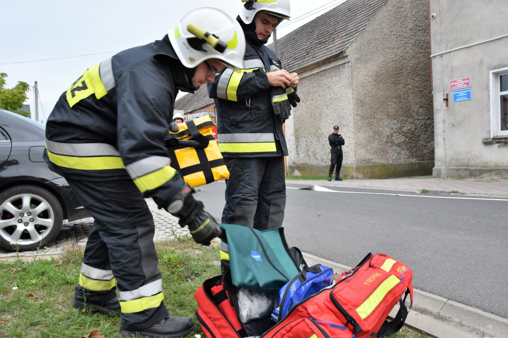 Manewry strażackie w gminie Olszanka. Druhowie doskonalili swoje umiejętności bojowe