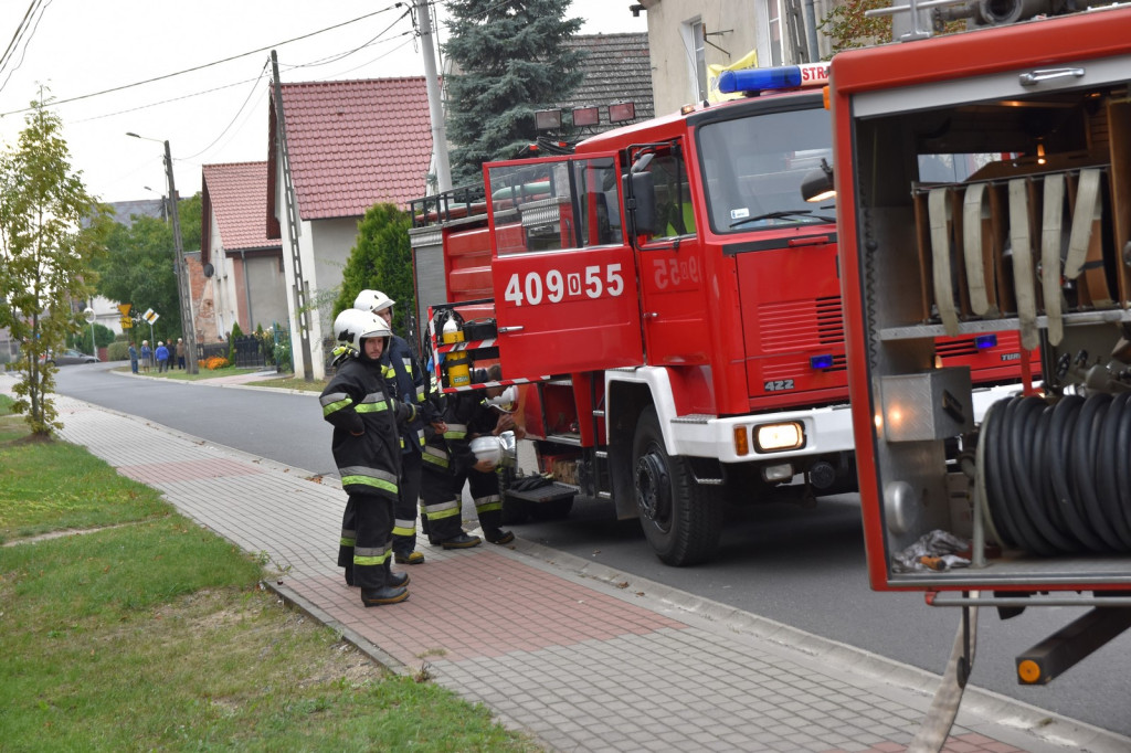 Manewry strażackie w gminie Olszanka. Druhowie doskonalili swoje umiejętności bojowe