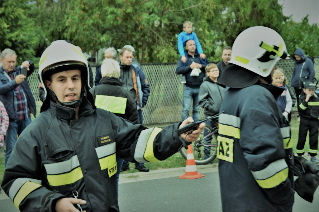Manewry strażackie w gminie Olszanka. Druhowie doskonalili swoje umiejętności bojowe