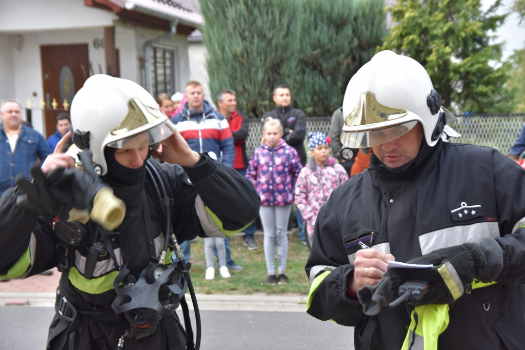 Manewry strażackie w gminie Olszanka. Druhowie doskonalili swoje umiejętności bojowe