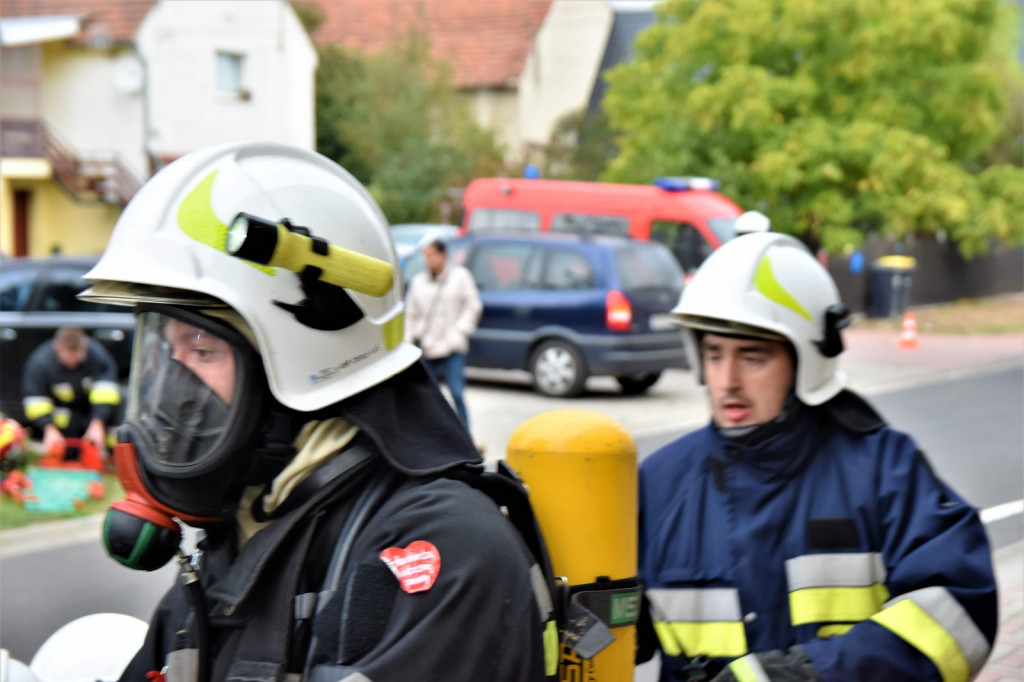 Manewry strażackie w gminie Olszanka. Druhowie doskonalili swoje umiejętności bojowe