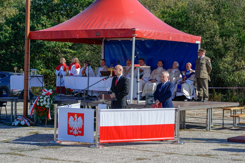 Obchody 72-lecia mordu na Żołnierzach Wyklętych w Starym Grodkowie