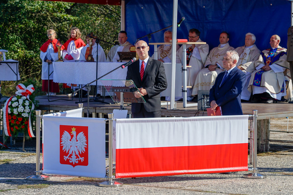 Obchody 72-lecia mordu na Żołnierzach Wyklętych w Starym Grodkowie