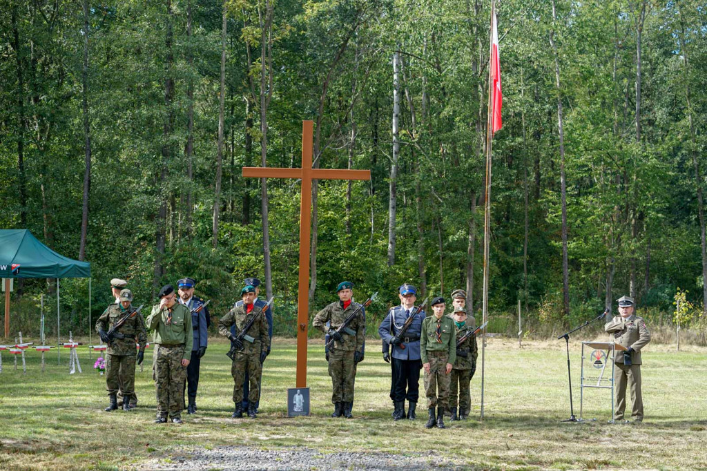 Obchody 72-lecia mordu na Żołnierzach Wyklętych w Starym Grodkowie