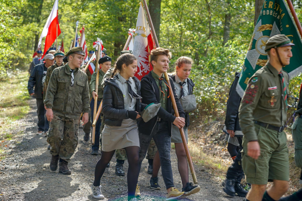 Obchody 72-lecia mordu na Żołnierzach Wyklętych w Starym Grodkowie