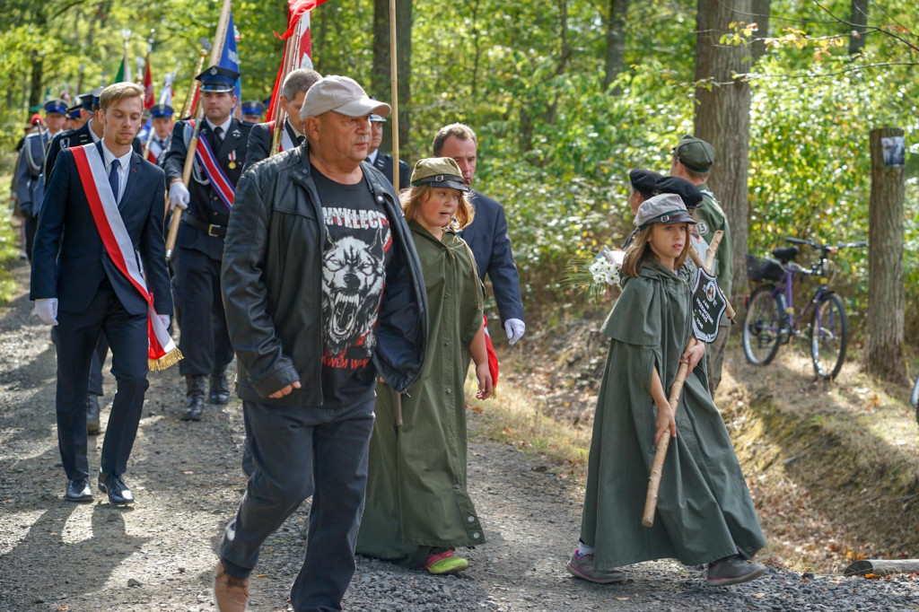 Obchody 72-lecia mordu na Żołnierzach Wyklętych w Starym Grodkowie