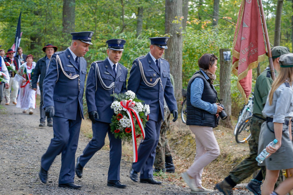Obchody 72-lecia mordu na Żołnierzach Wyklętych w Starym Grodkowie