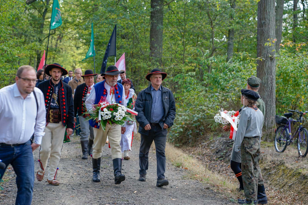 Obchody 72-lecia mordu na Żołnierzach Wyklętych w Starym Grodkowie
