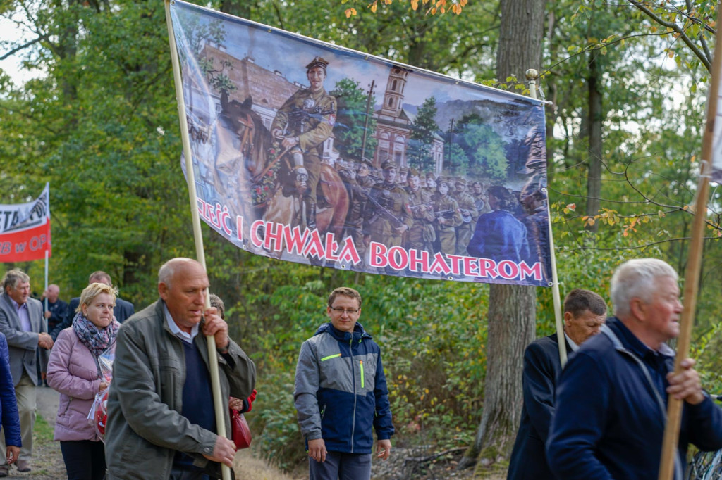 Obchody 72-lecia mordu na Żołnierzach Wyklętych w Starym Grodkowie