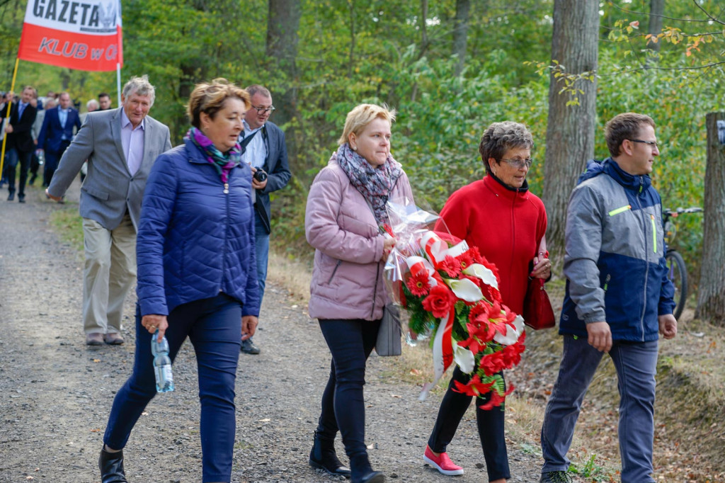 Obchody 72-lecia mordu na Żołnierzach Wyklętych w Starym Grodkowie