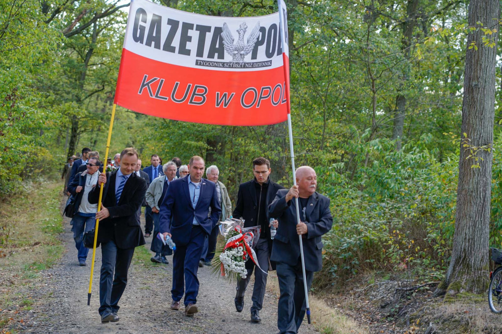 Obchody 72-lecia mordu na Żołnierzach Wyklętych w Starym Grodkowie