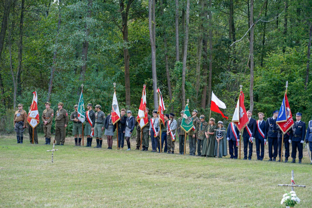 Obchody 72-lecia mordu na Żołnierzach Wyklętych w Starym Grodkowie