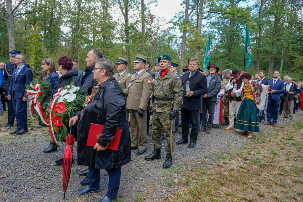 Obchody 72-lecia mordu na Żołnierzach Wyklętych w Starym Grodkowie