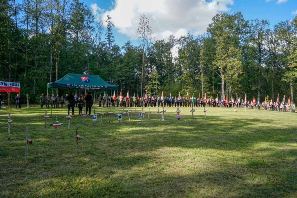 Obchody 72-lecia mordu na Żołnierzach Wyklętych w Starym Grodkowie