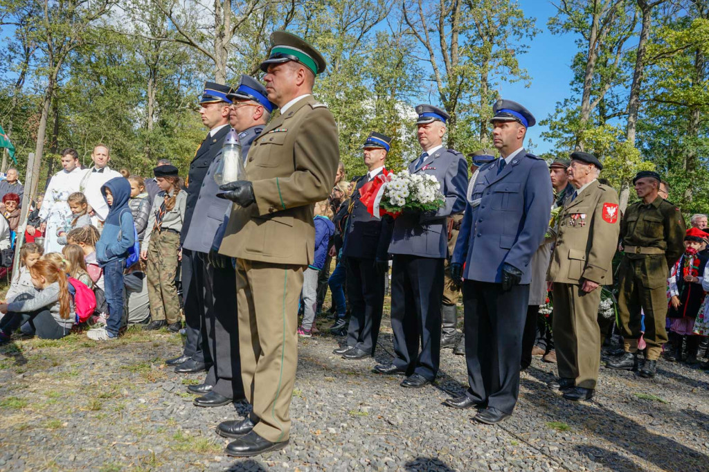 Obchody 72-lecia mordu na Żołnierzach Wyklętych w Starym Grodkowie