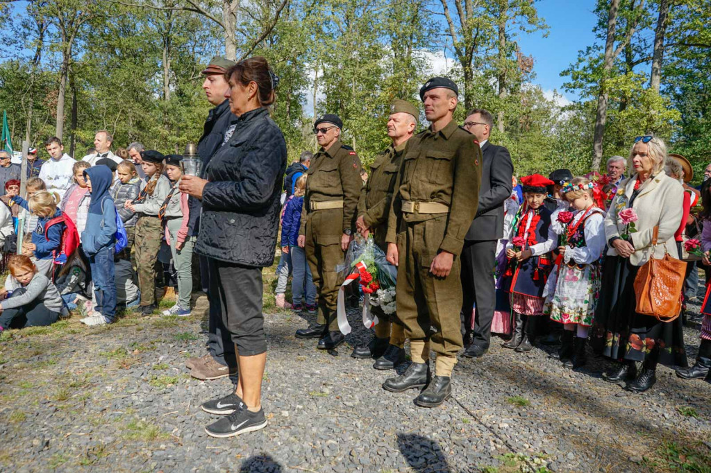 Obchody 72-lecia mordu na Żołnierzach Wyklętych w Starym Grodkowie