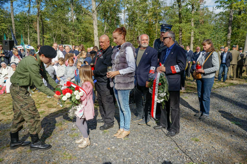 Obchody 72-lecia mordu na Żołnierzach Wyklętych w Starym Grodkowie