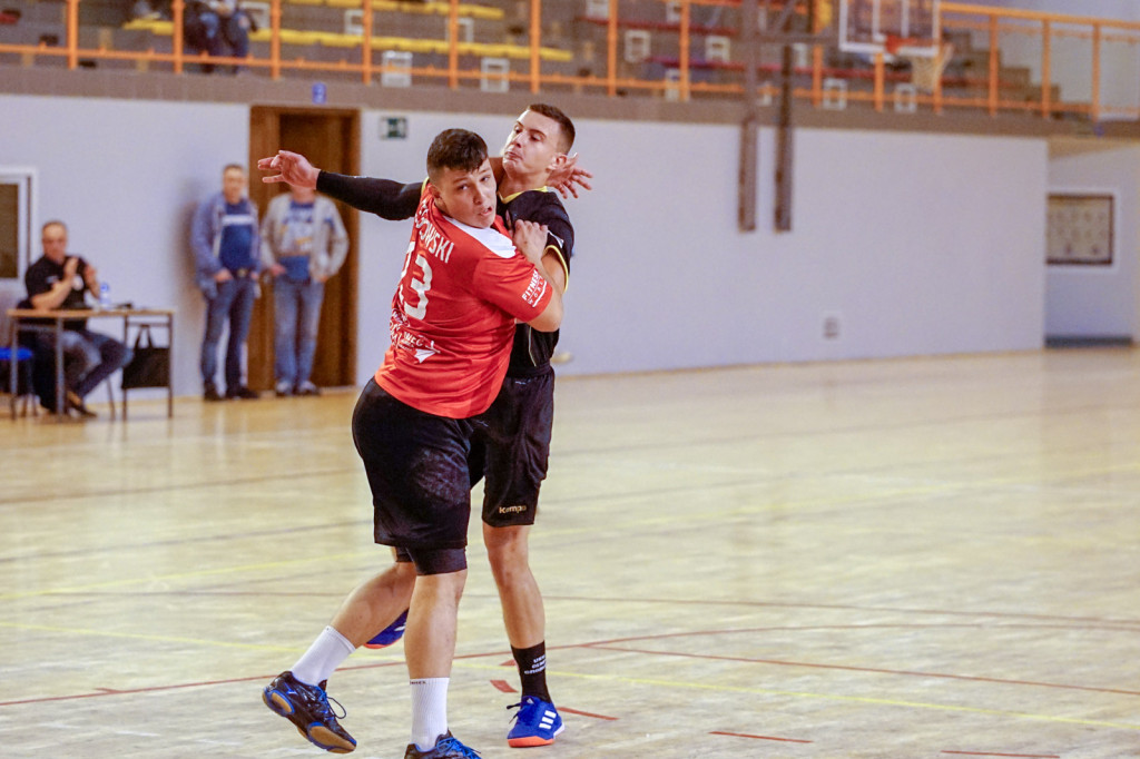 Dwie różne połowy. Druga lepsza dla Olimpu