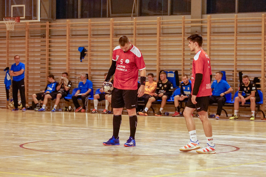 Dwie różne połowy. Druga lepsza dla Olimpu