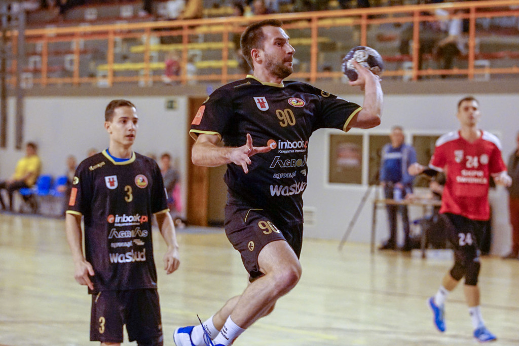 Dwie różne połowy. Druga lepsza dla Olimpu