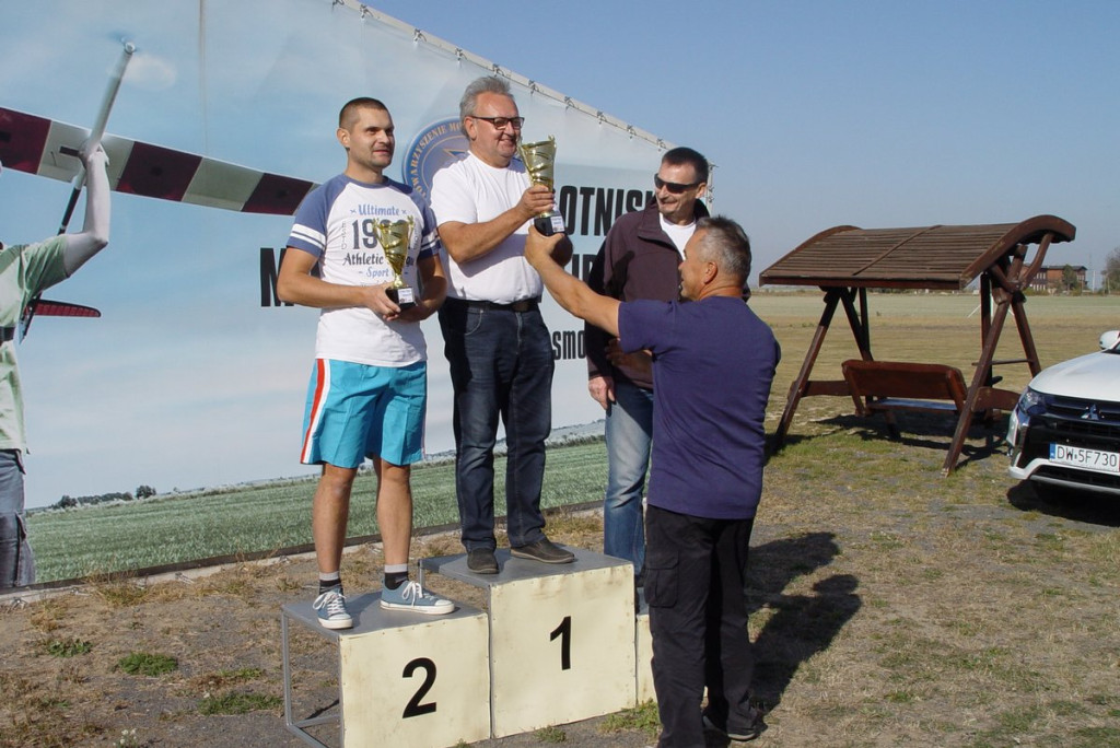 IV runda zawodów zdalnie sterowanych modeli