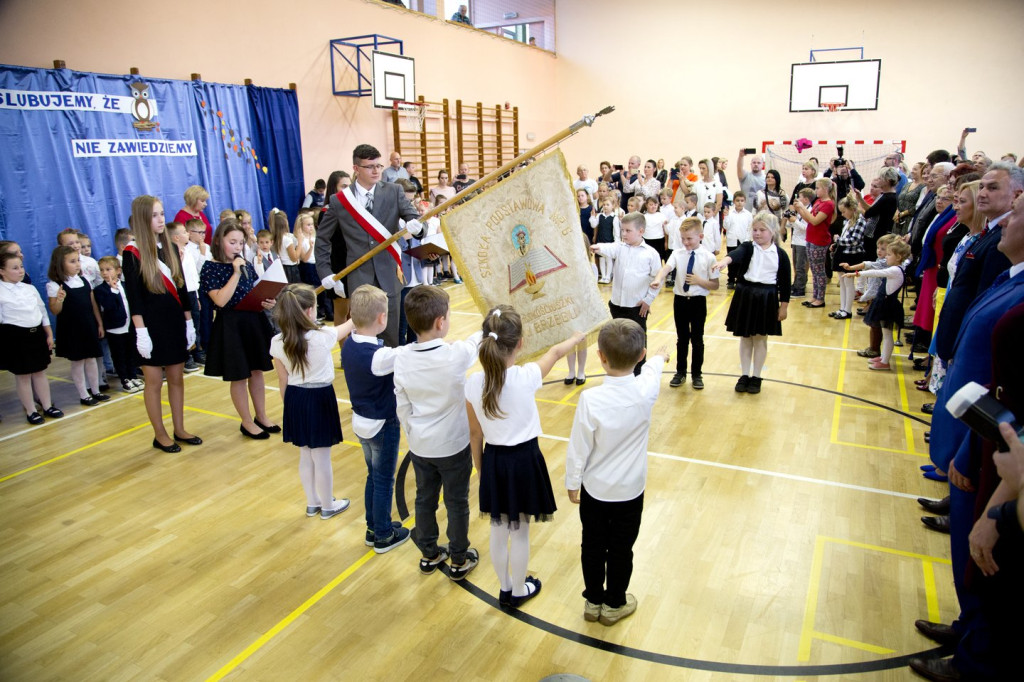 Ślubujemy, że nie zawiedziemy. Pasowanie na pierwszaka w Publicznej Szkole Podstawowej  nr 6 w Brzegu
