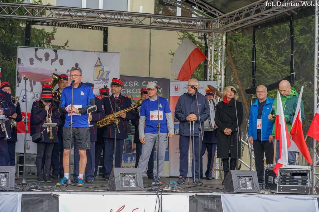 Nauczyciele lubią aktywność fizyczną. 