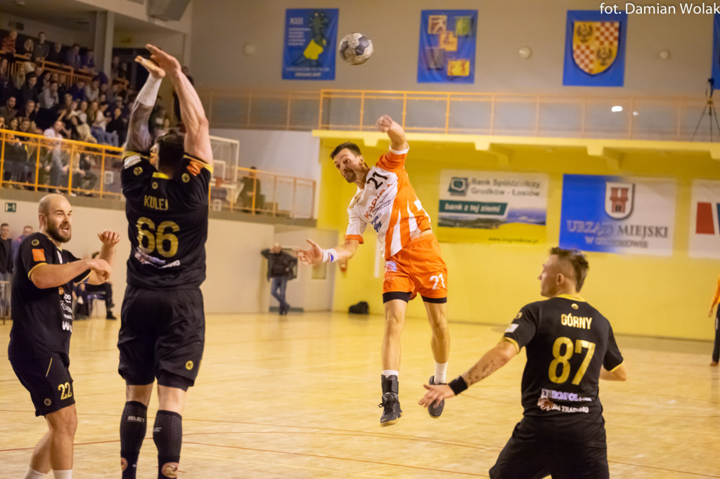 ASPR Zawadzkie wygrała w derbach Opolszczyzny z Olimpem Grodków [fotorelacja]